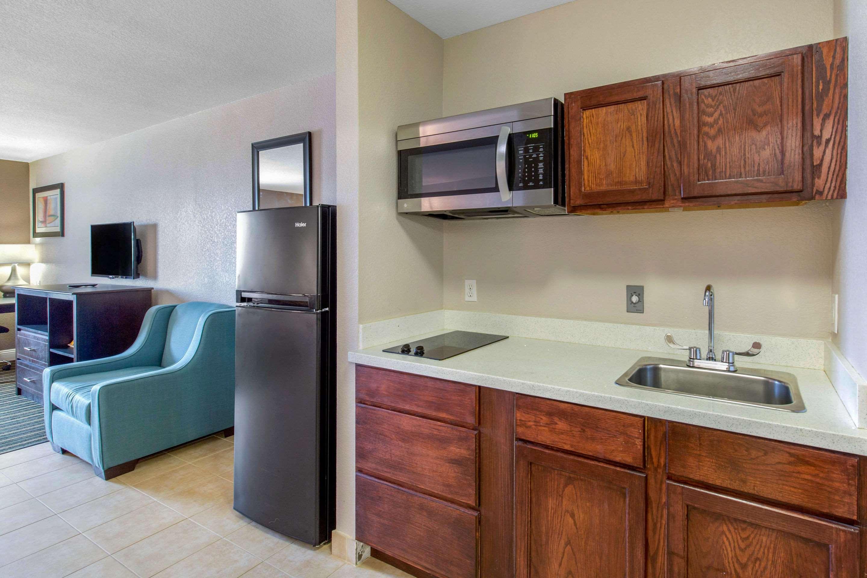 Quality Inn And Suites Port Arthur Nederland Exterior foto