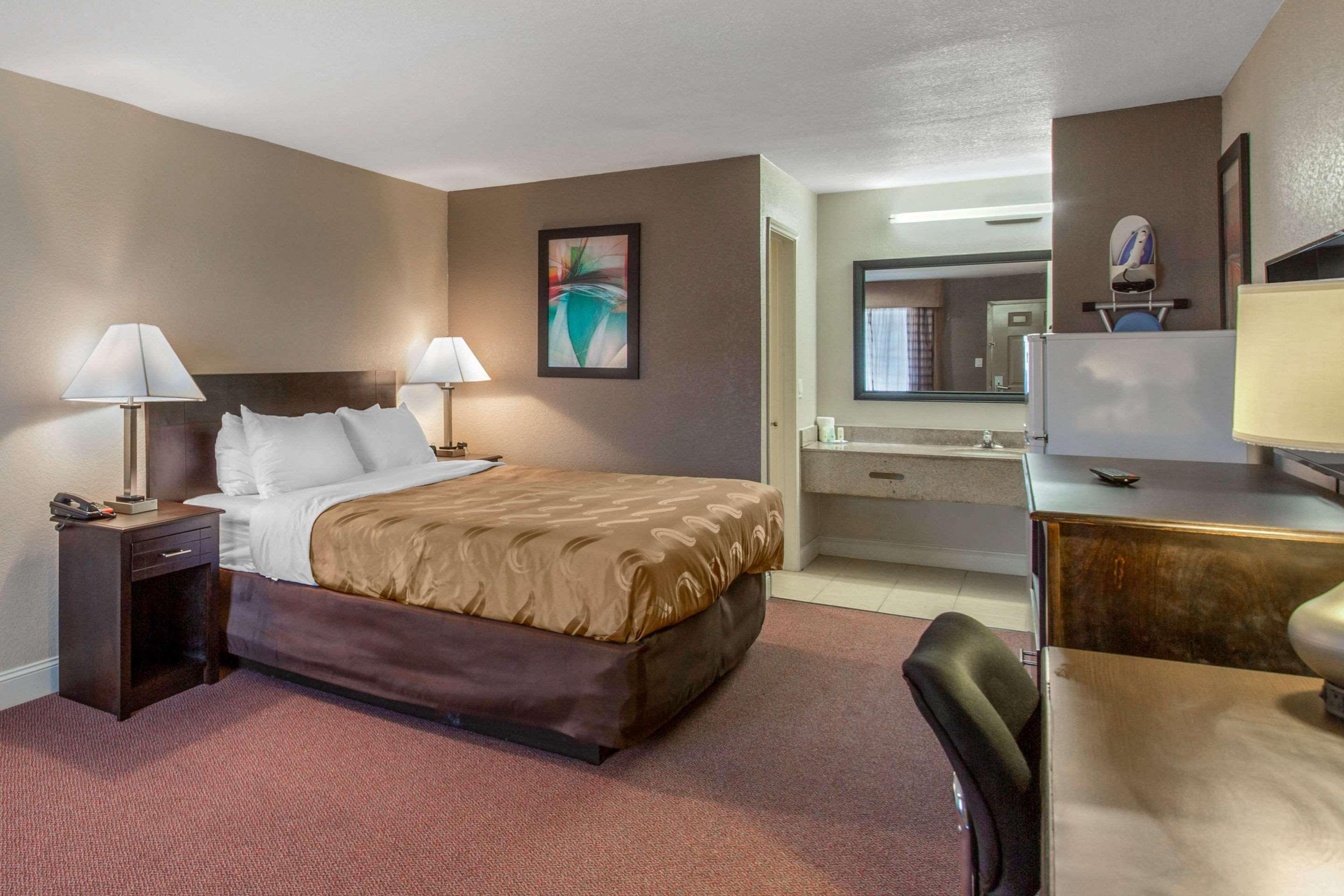 Quality Inn And Suites Port Arthur Nederland Exterior foto